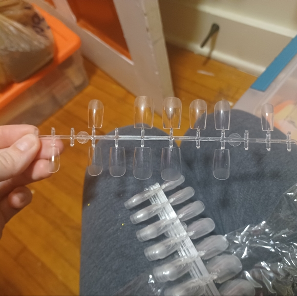 Betty Cora Soft Gel Nails - Picture 3 of 5